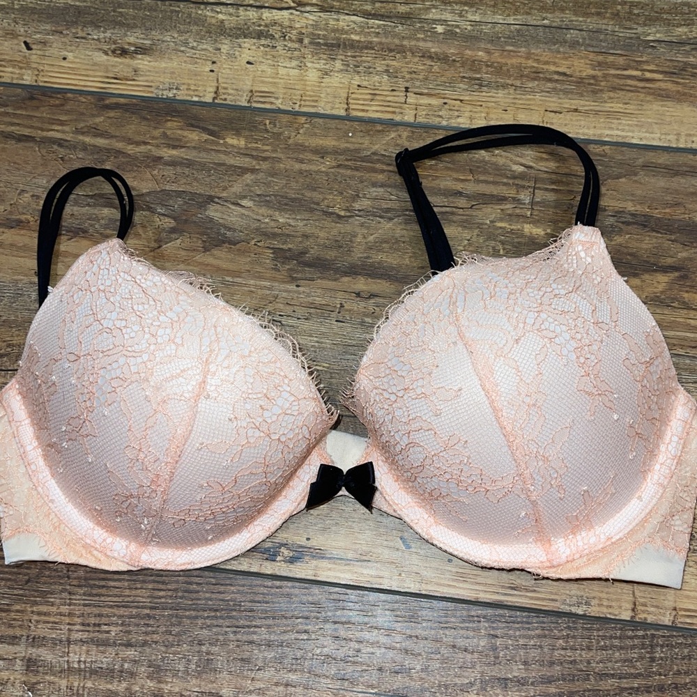 Light pink Lacey Victoria’s Secret bra
